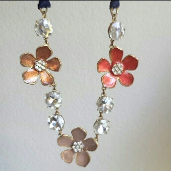 Ann Taylor Floral Statement Necklace - Picture 1 of 5